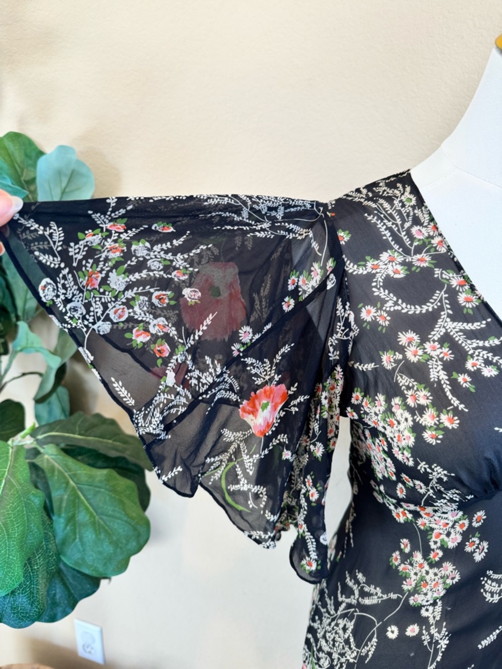 Girls From Savoy Anthropologie Sz 0 Dress Black Floral Sheer Silk Chiffon Gatsby - Picture 5 of 16